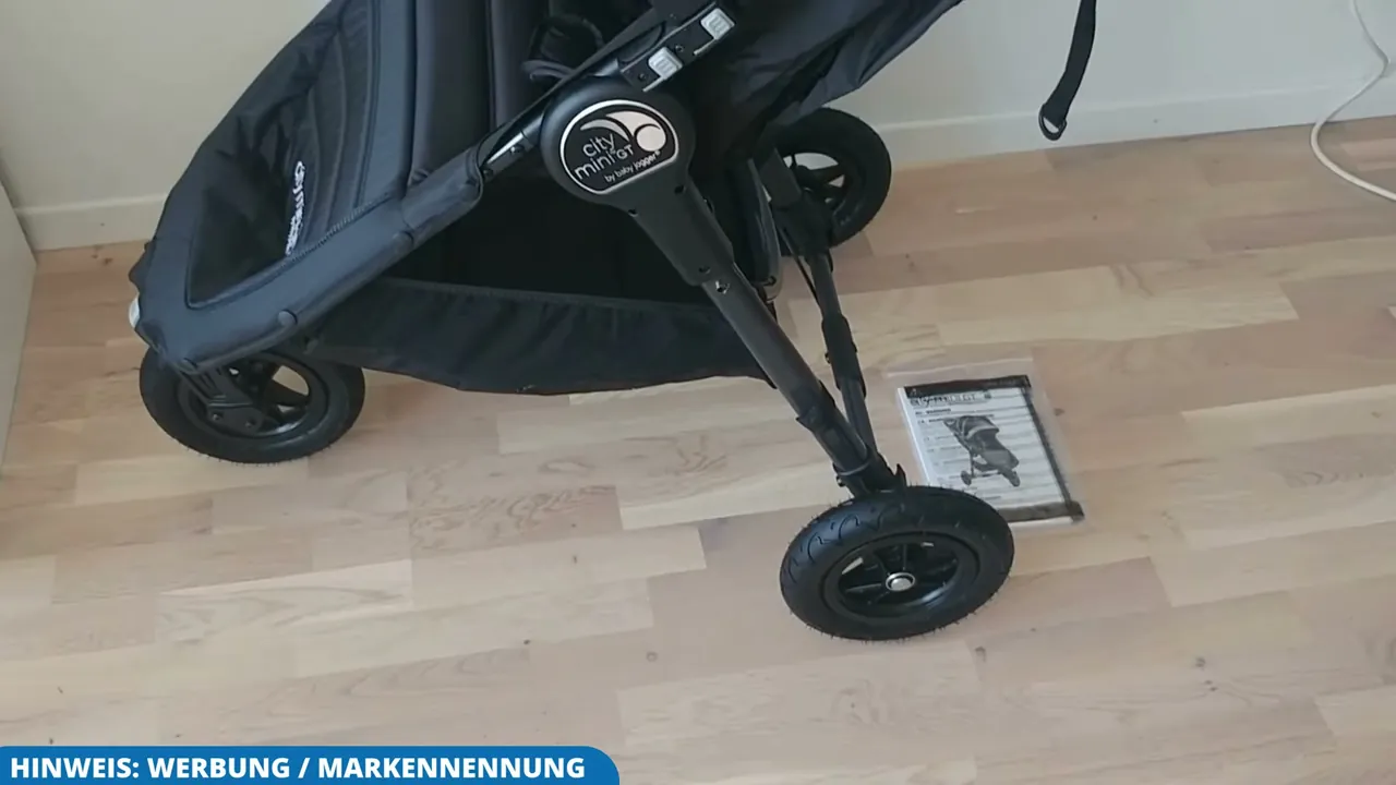 Meiner Meinung nach bieten die All-Terrain-Gummireifen und die Federung an allen drei Rädern hervorragenden Komfort im Gelände.