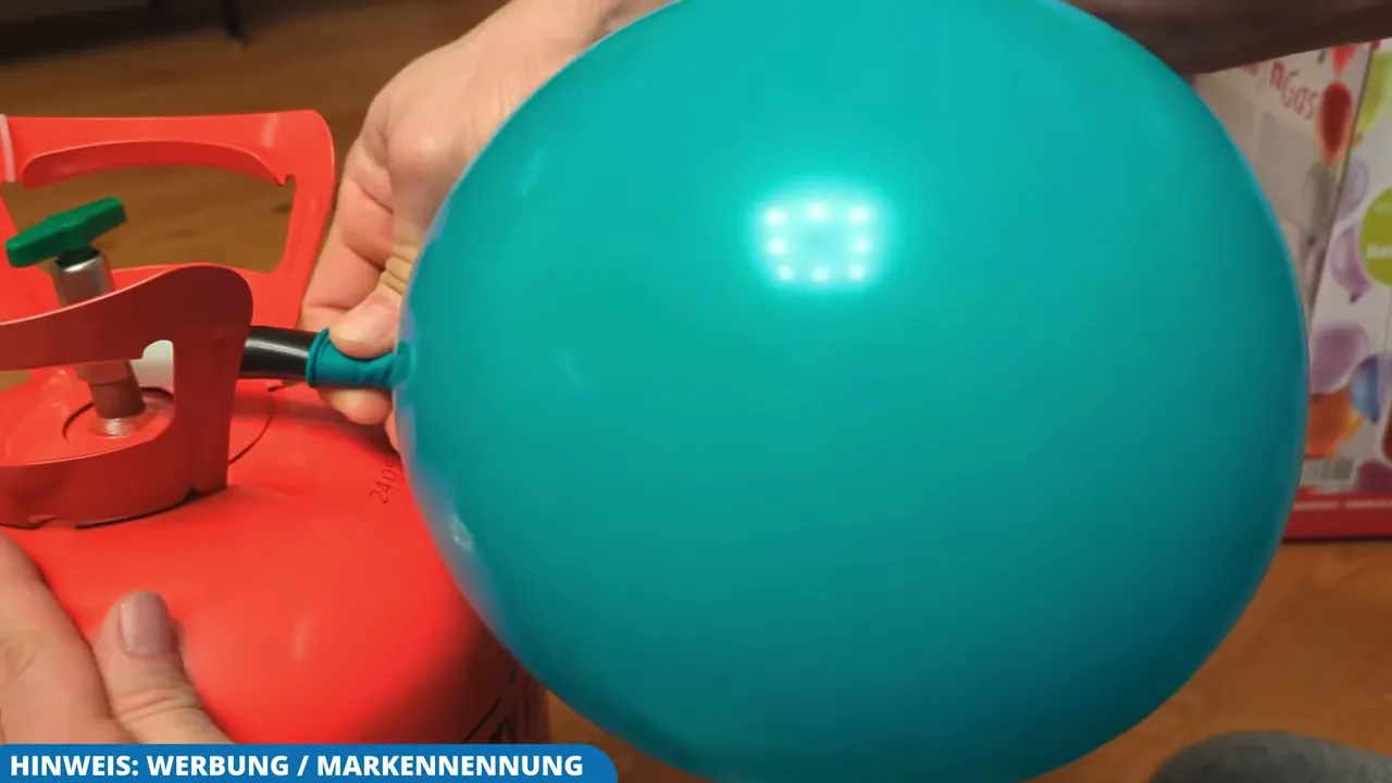 Ich finde das Befüllen extrem einfach, da das Helium mit leichtem Druck auf den Stutzen direkt zügig in den Ballon strömt.