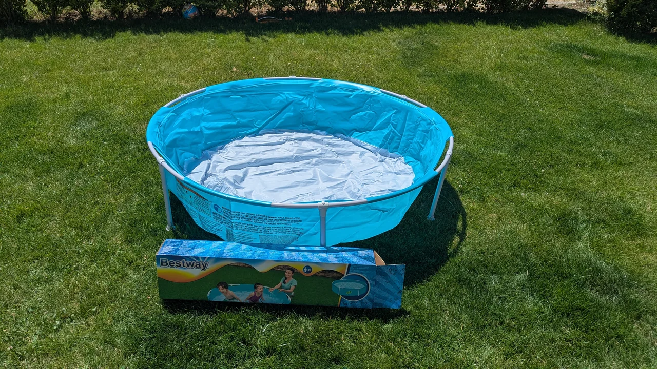 Video: Bestway My First Frame Pool