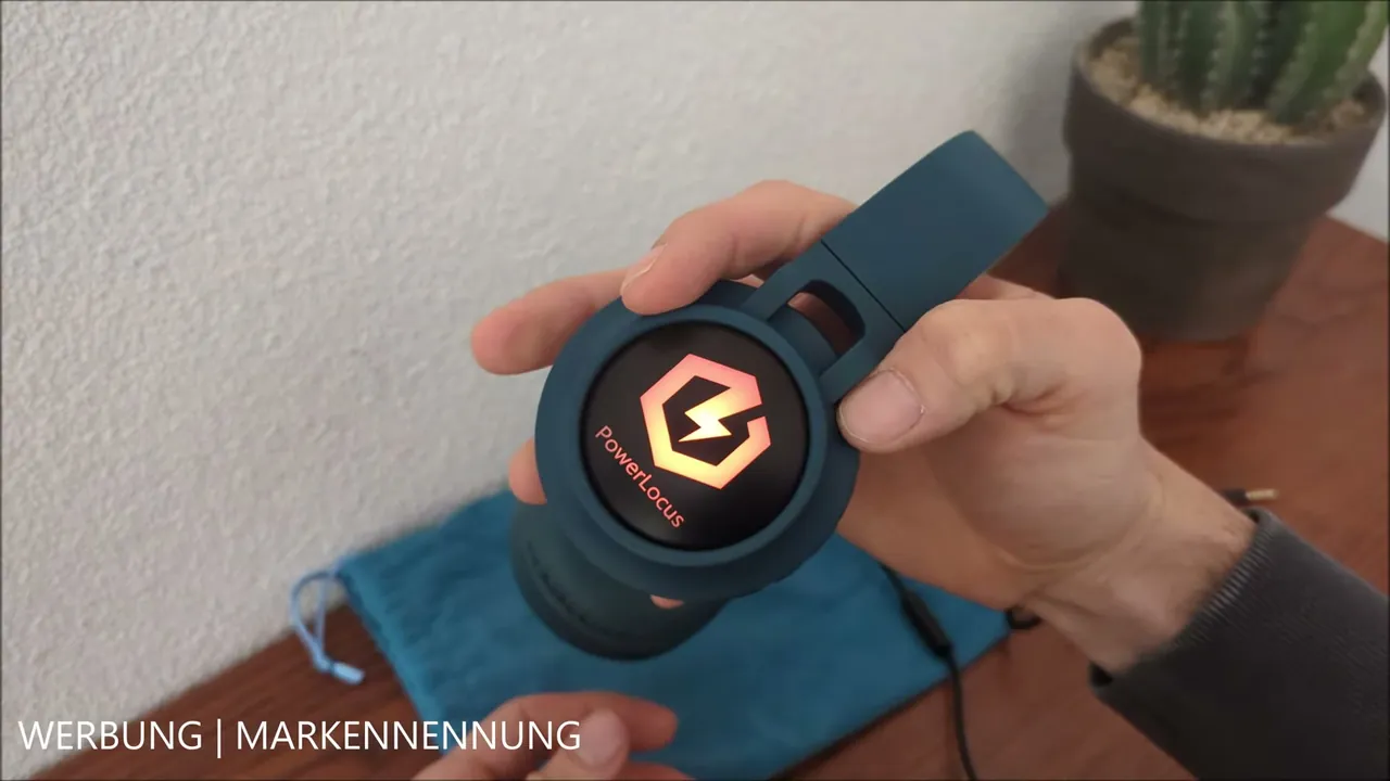 Aus meiner Sicht sind die farbwechselnden LED-Lichter an den Ohrmuscheln ein echtes Highlight für die Kids.