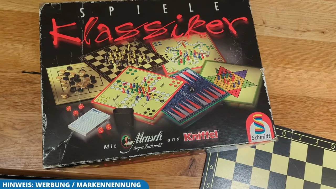Die Spielesammlung von Schmidt Spiele enthält zahlreiche bekannte Gesellschaftsspiele in einer Schachtel.