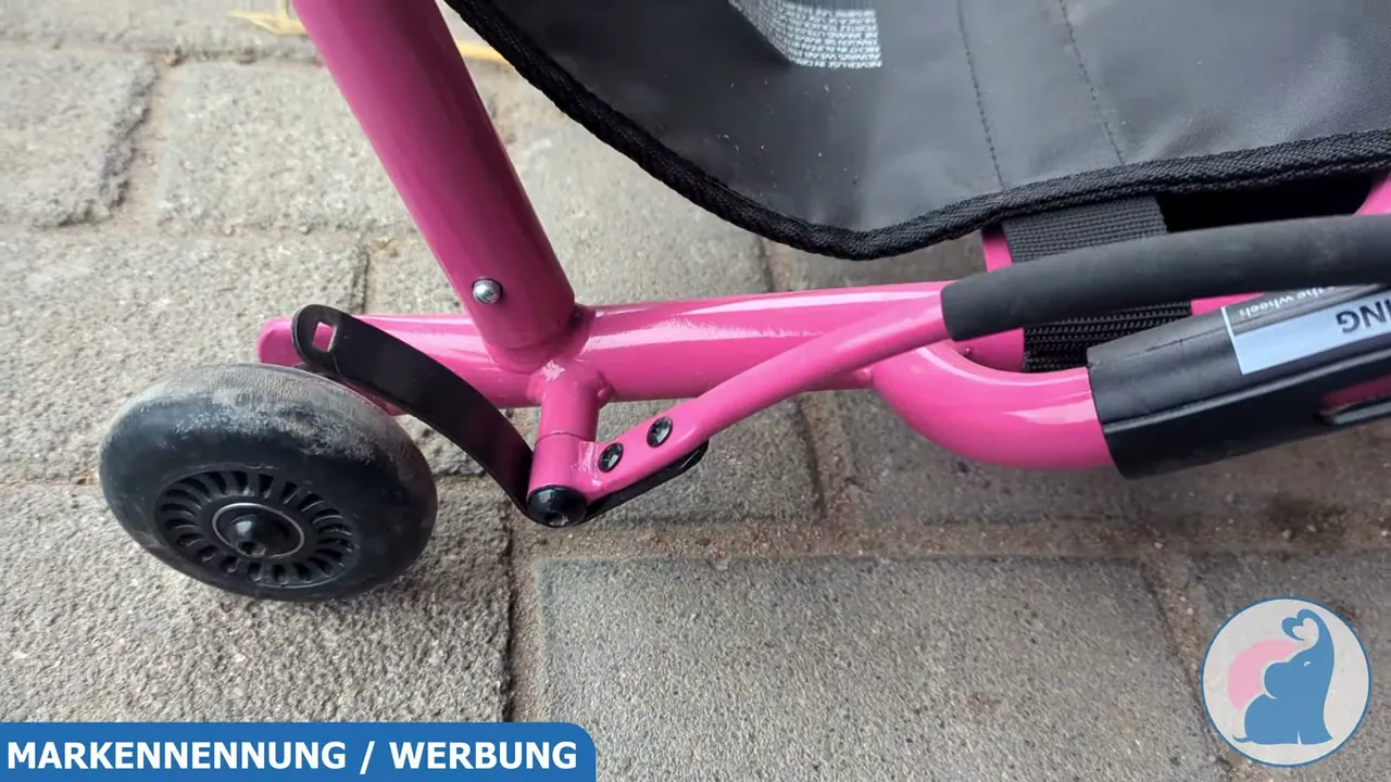Die leichtgängigen Rollen und die Hebelbremse geben mir als Elternteil ein gutes Gefühl