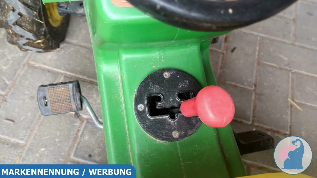 Aus meiner Sicht praktisch: Über die Zweigangschaltung fährt es sich auf jedem Untergrund leichter