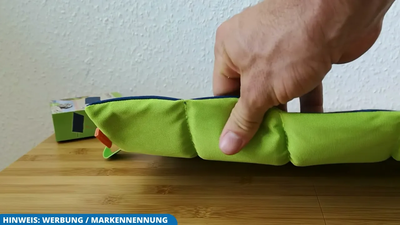In meinem Test sorgt das robuste Polstermaterial für einen bequemen Schutz vor kaltem oder feuchtem Boden.