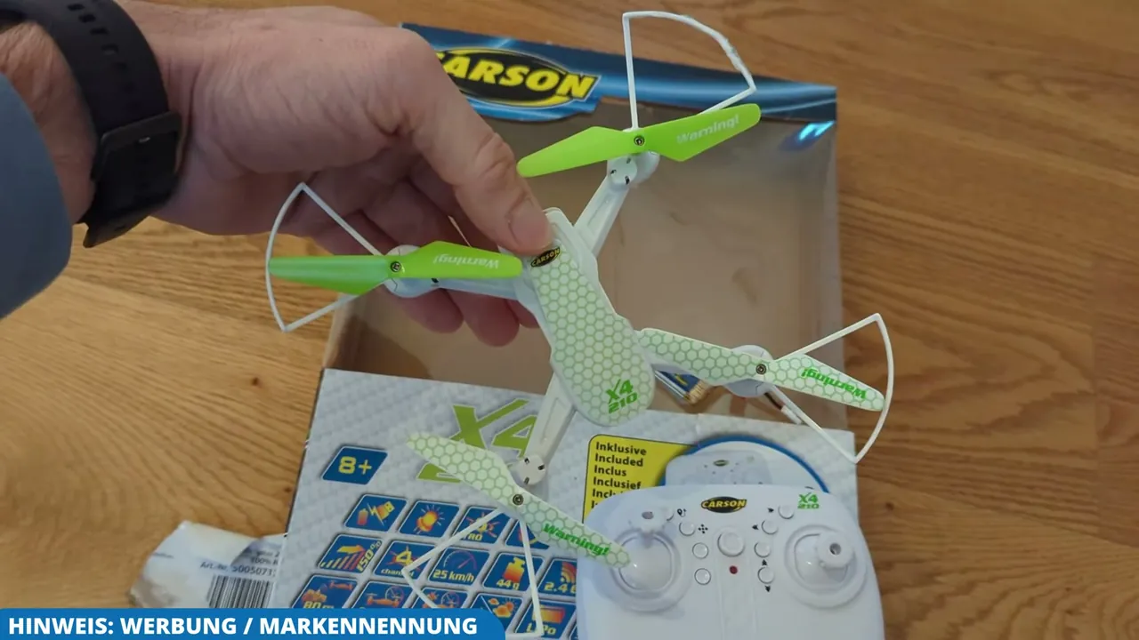 In meinem Test gefällt mir das robuste Design der Drohne mit den integrierten Propellerschützern richtig gut.