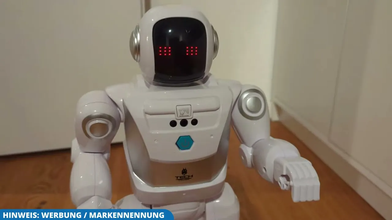 Ich finde die leuchtenden roten LED-Augen und das futuristische Design optisch besonders gelungen.