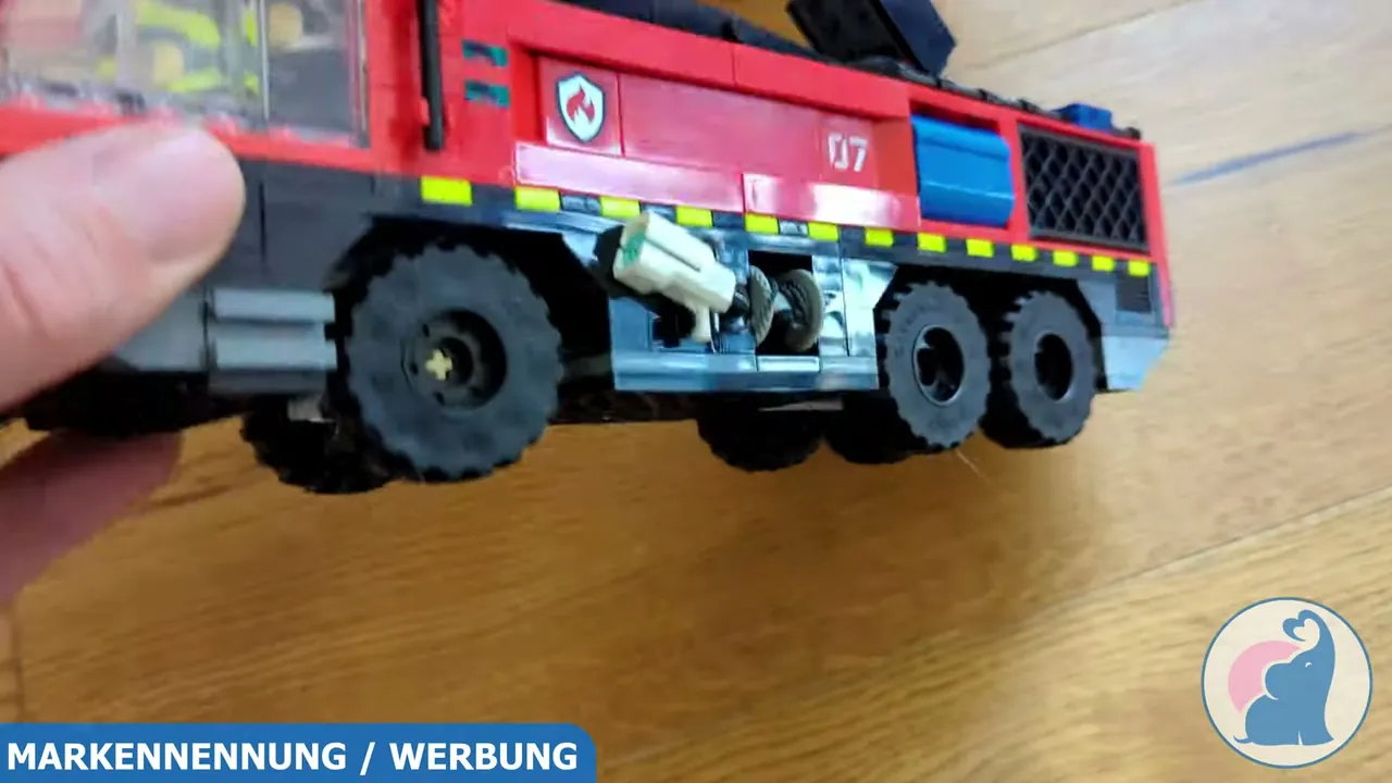 In meinem Test ließen sich die seitlichen Fächer öffnen und Ausrüstung herausziehen