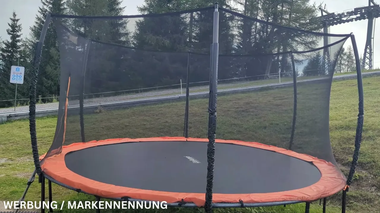 Ich finde, das hohe Sicherheitsnetz und das stabile Gestänge bieten einen rundum verlässlichen Schutz im Garten.
