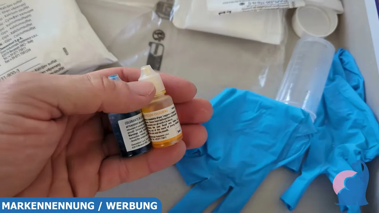 Aus meiner Sicht wichtig: Farbstoffe für bunte Kristalle und Handschuhe für die Versuche sind enthalten