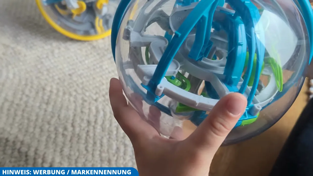 Die Perplexus Rebel, im Hintergrund die Beast