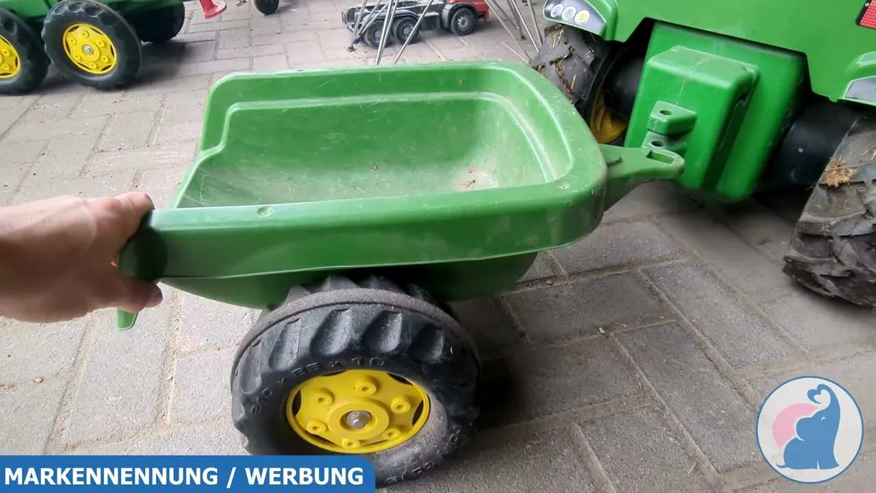 Ich finde den einachsigen Anhänger robust und trotzdem leicht – bis 15 kg belastbar