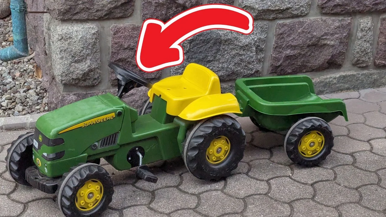 Video: Rolly Toys rollyKid John Deere