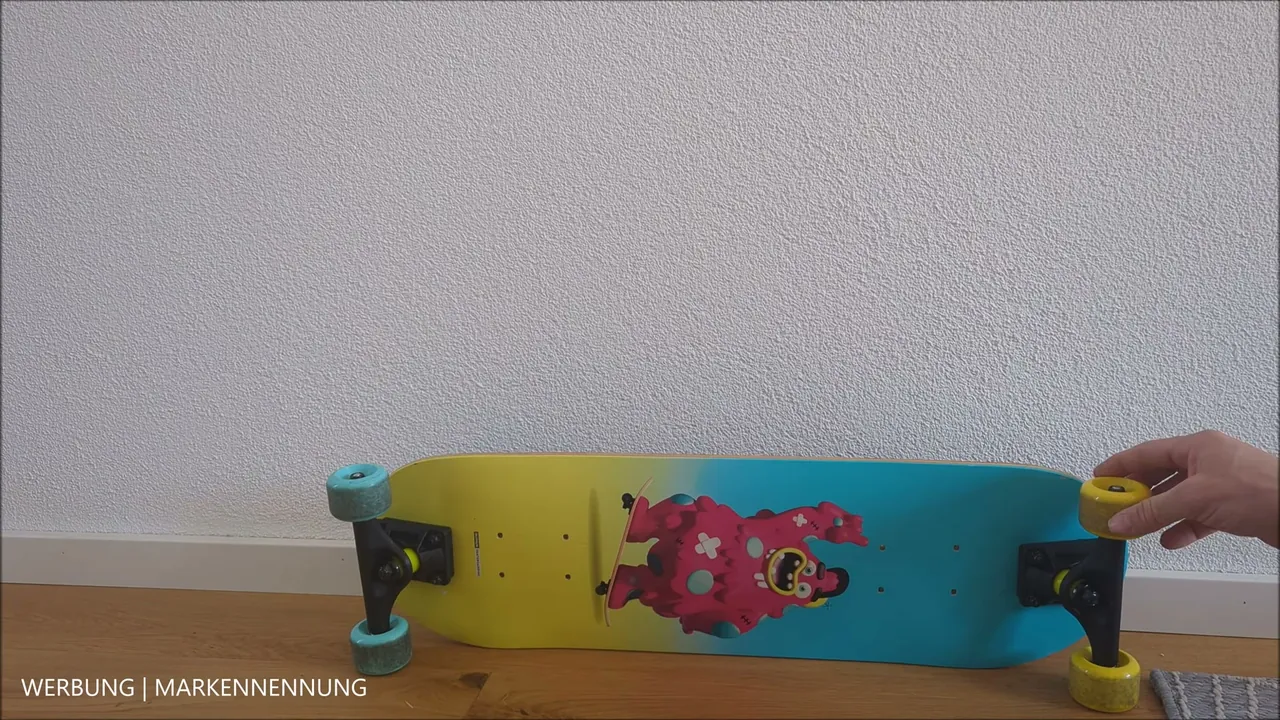 Trägere Kugellager bremsen die Rollen bewusst ab, damit das Board nicht unkontrolliert unter den Füßen wegrollt.