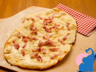 in der Schwangerschaft Flammkuchen essen